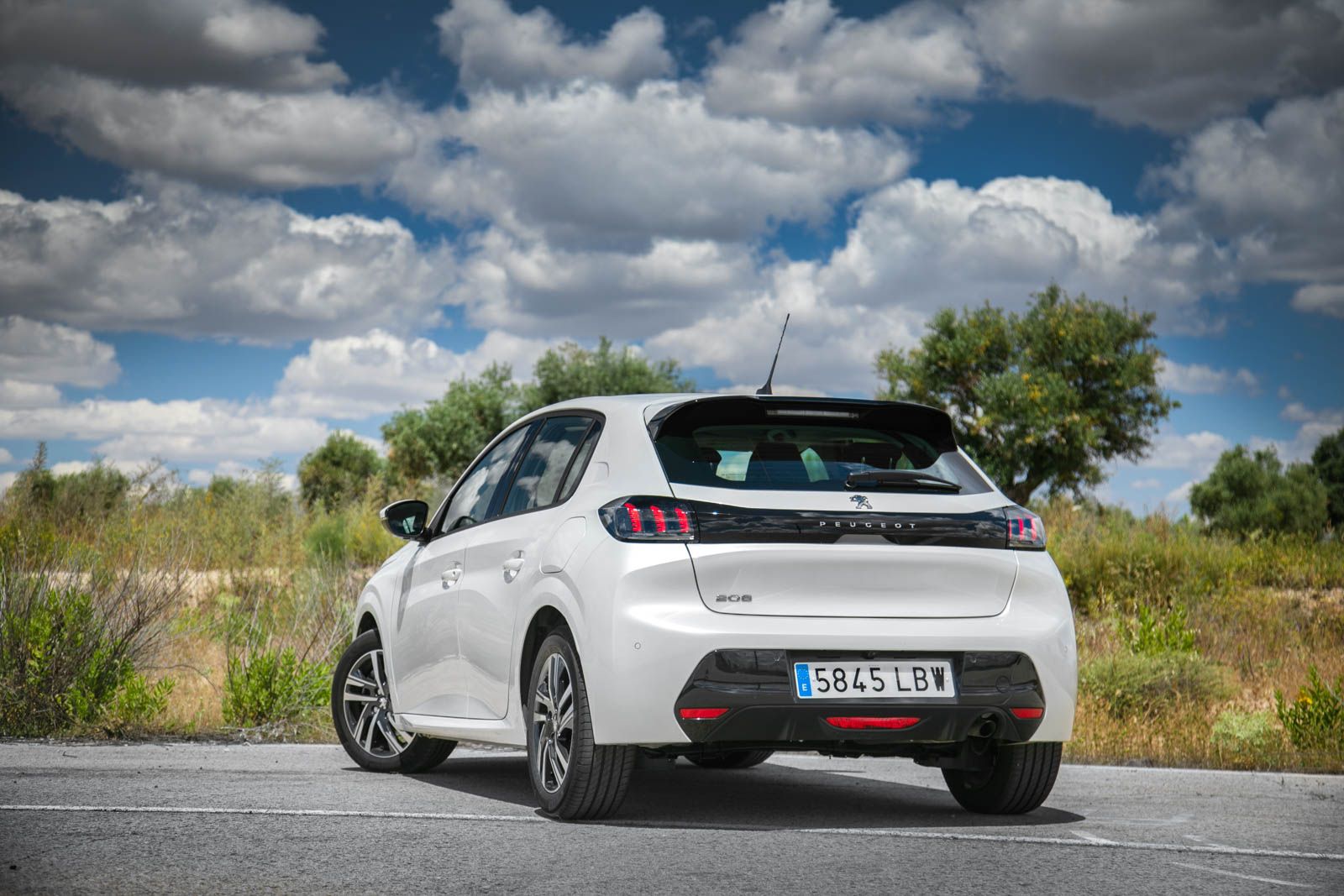 novo Peugeot 208 2023