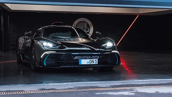 Mercedes-AMG ONE: Primeiro entregue