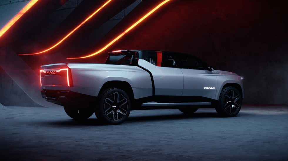 Ram 1500 EV oferecerá um motor a gasolina extensor de alcance, confirma CEO