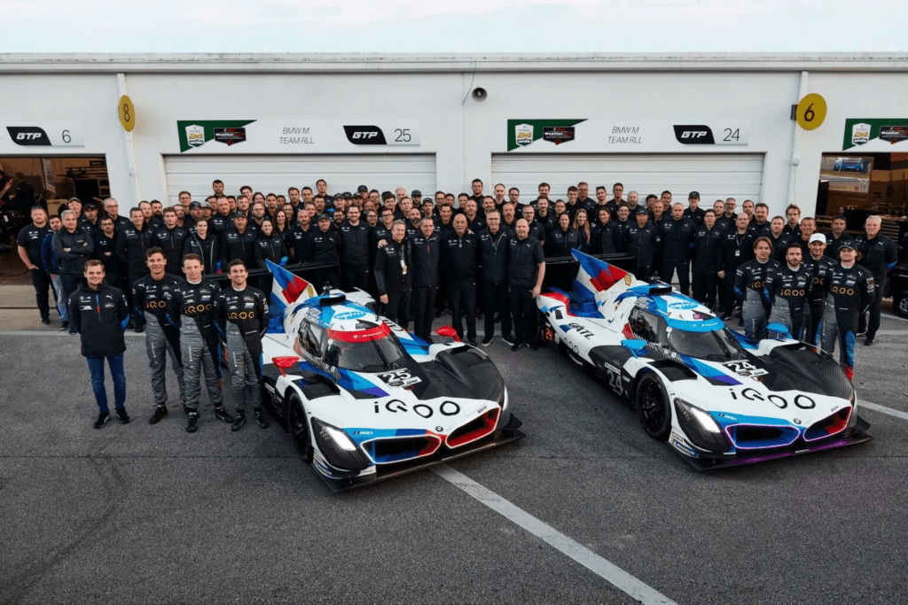 O M Hybrid V8 da BMW fez sua estreia nas corridas no fim de semana