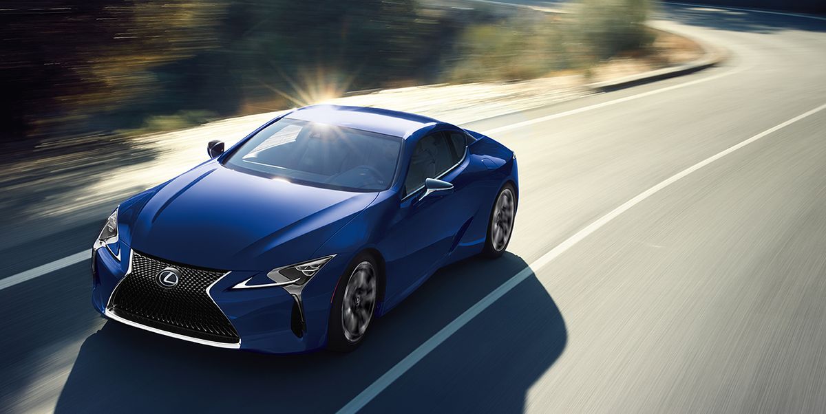 Lexus LC apresenta atualizações internas