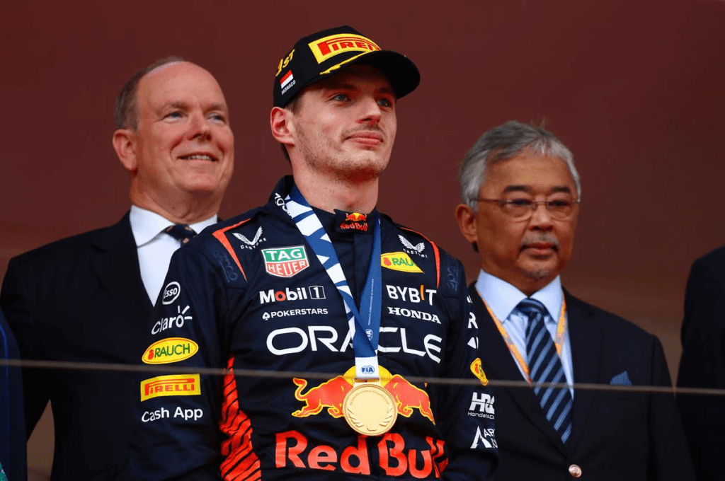 Max Verstappen define Red Bull como imbatível nesta temporada