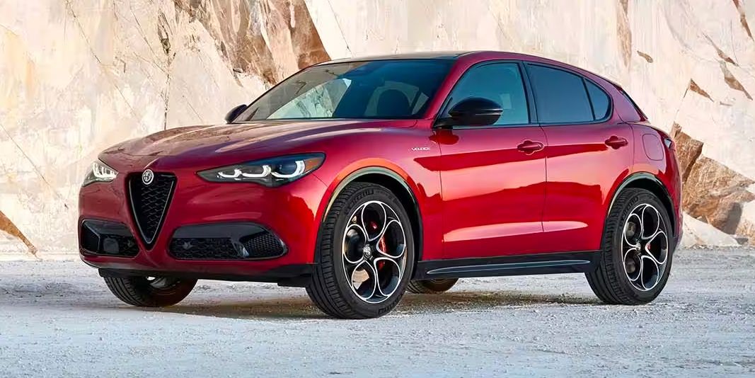 Alfa Romeo reduz preços de Giulia e Stelvio 2024