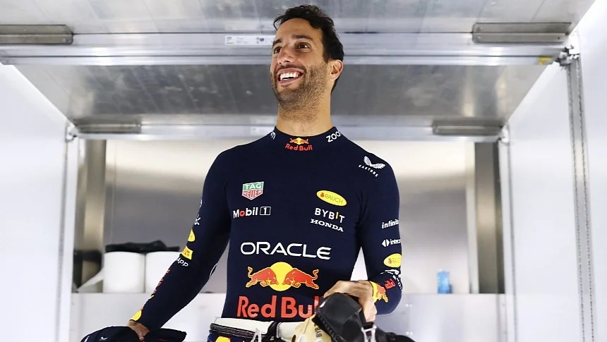 F1: Daniel Ricciardo faz retorno surpresa